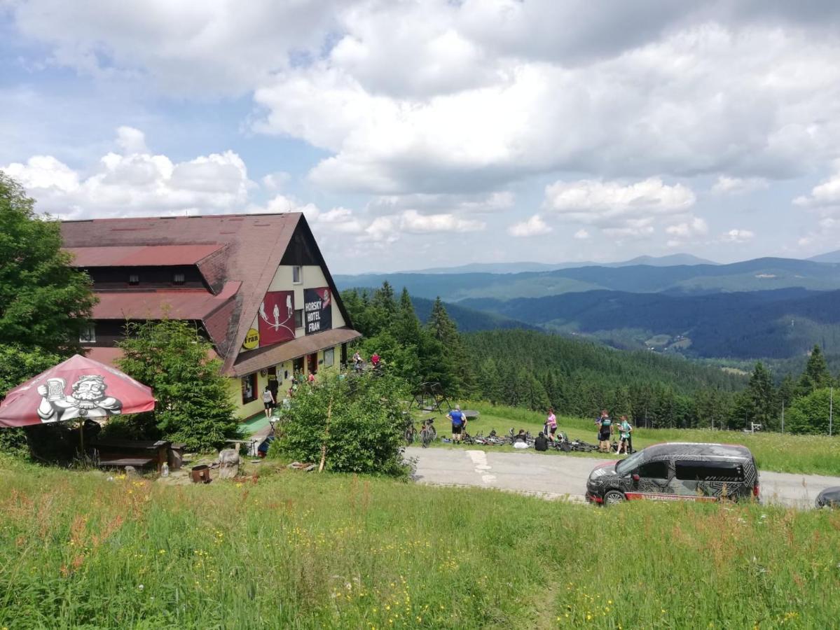 Hotel Fran Makov Buitenkant foto