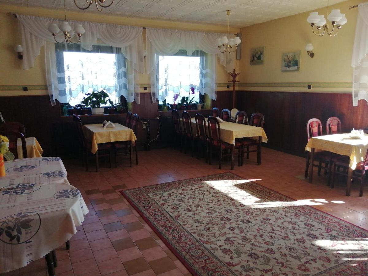 Hotel Fran Makov Buitenkant foto