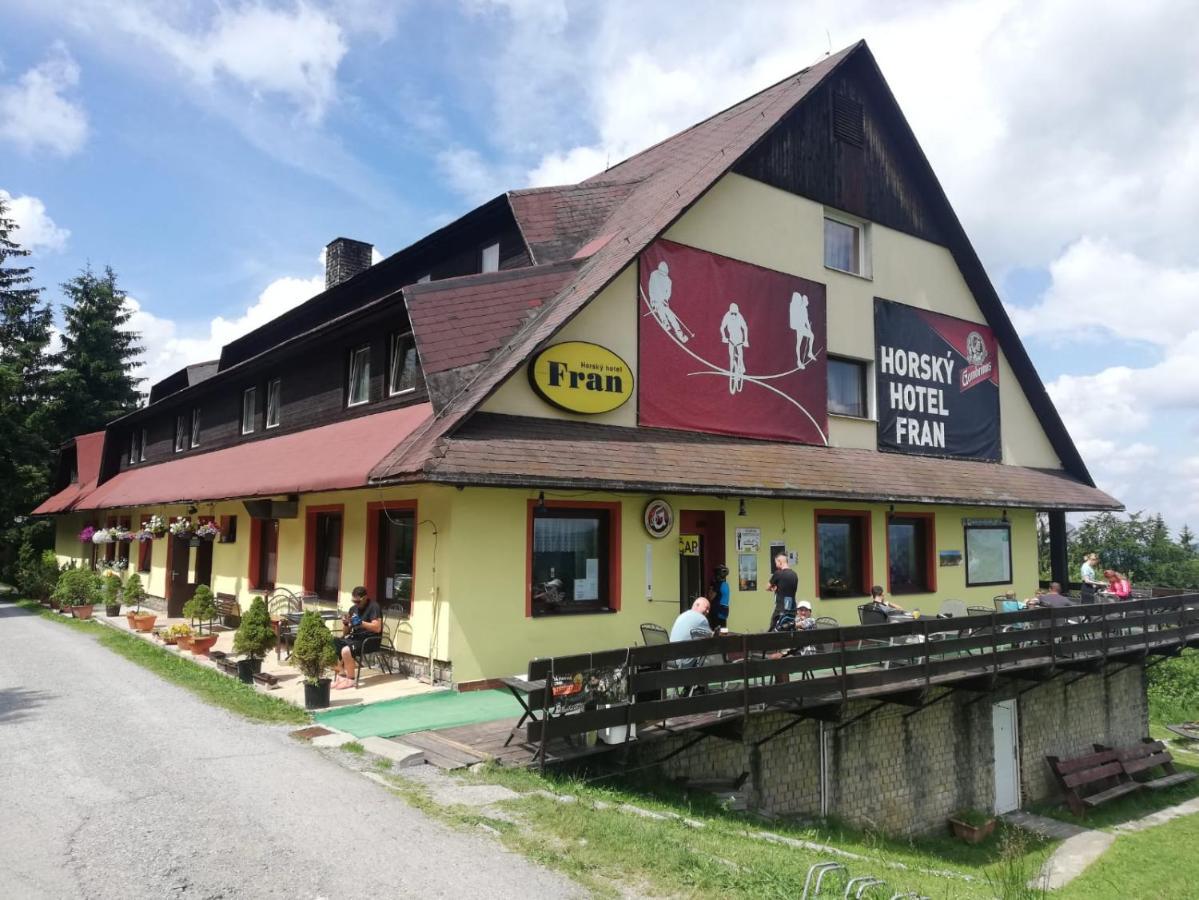 Hotel Fran Makov Buitenkant foto
